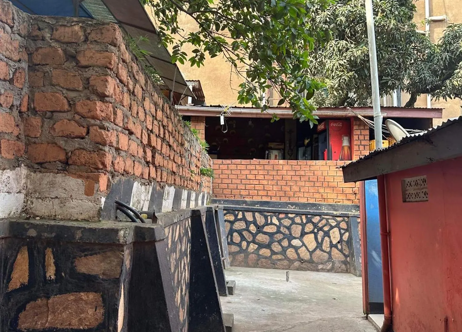 Zion Guest House And Restaurant カンパラ ホテル
